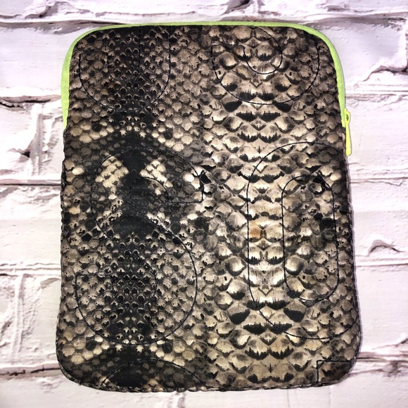 Marc Jacobs python print neon ipad case - Picture 2 of 7